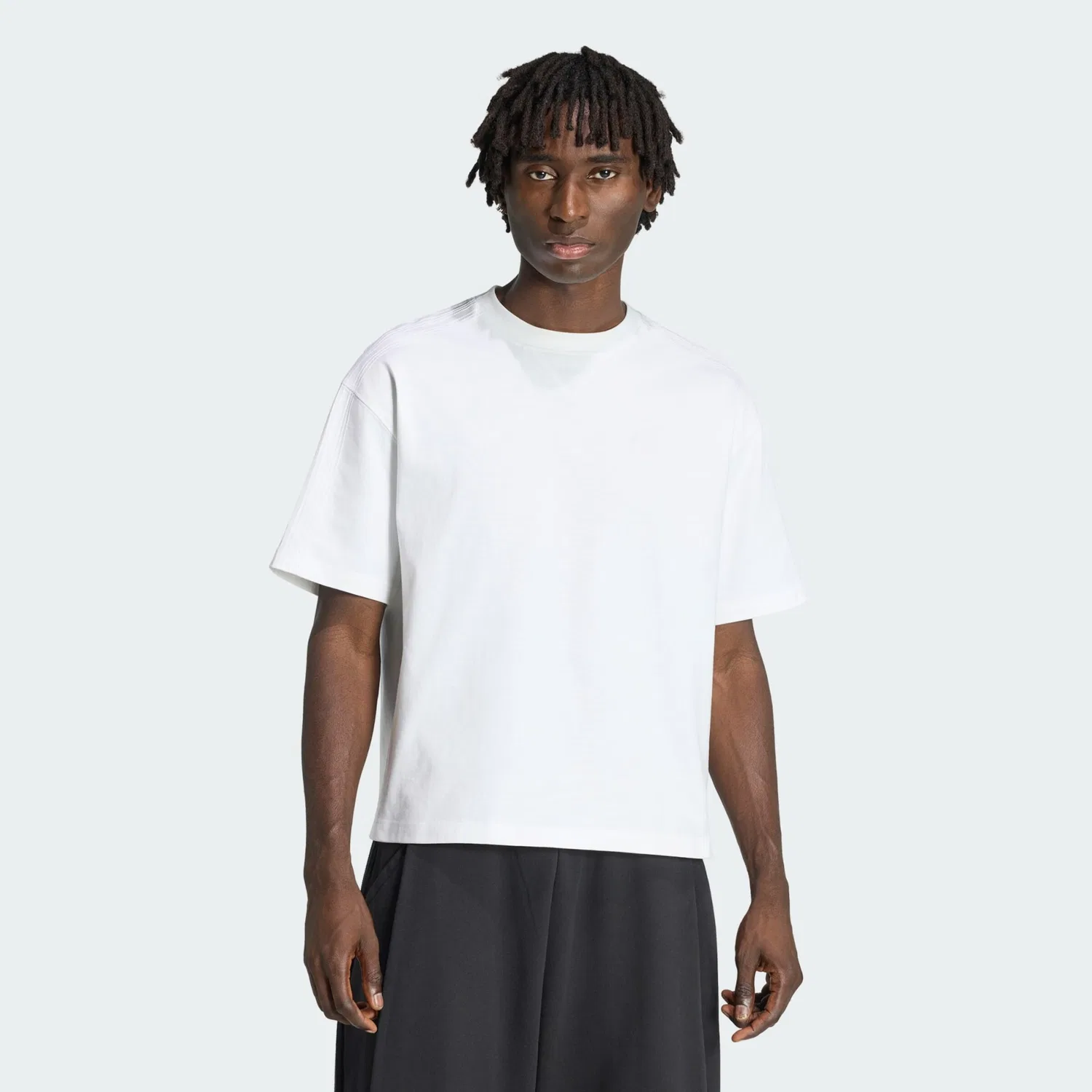 Футболка Adidas Originals Premium Essentials белого цвета — фото 4