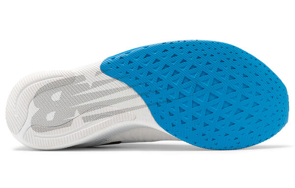 Кроссовки fuelcell tc New Balance, белый — фото 4