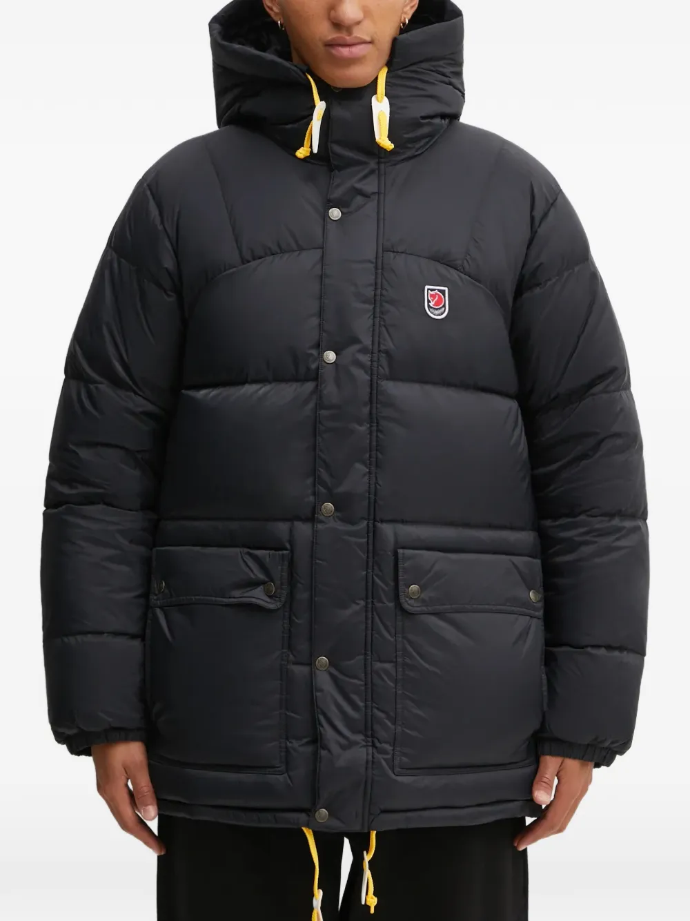 

Пуховик Expedition с капюшоном Fjällräven, черный