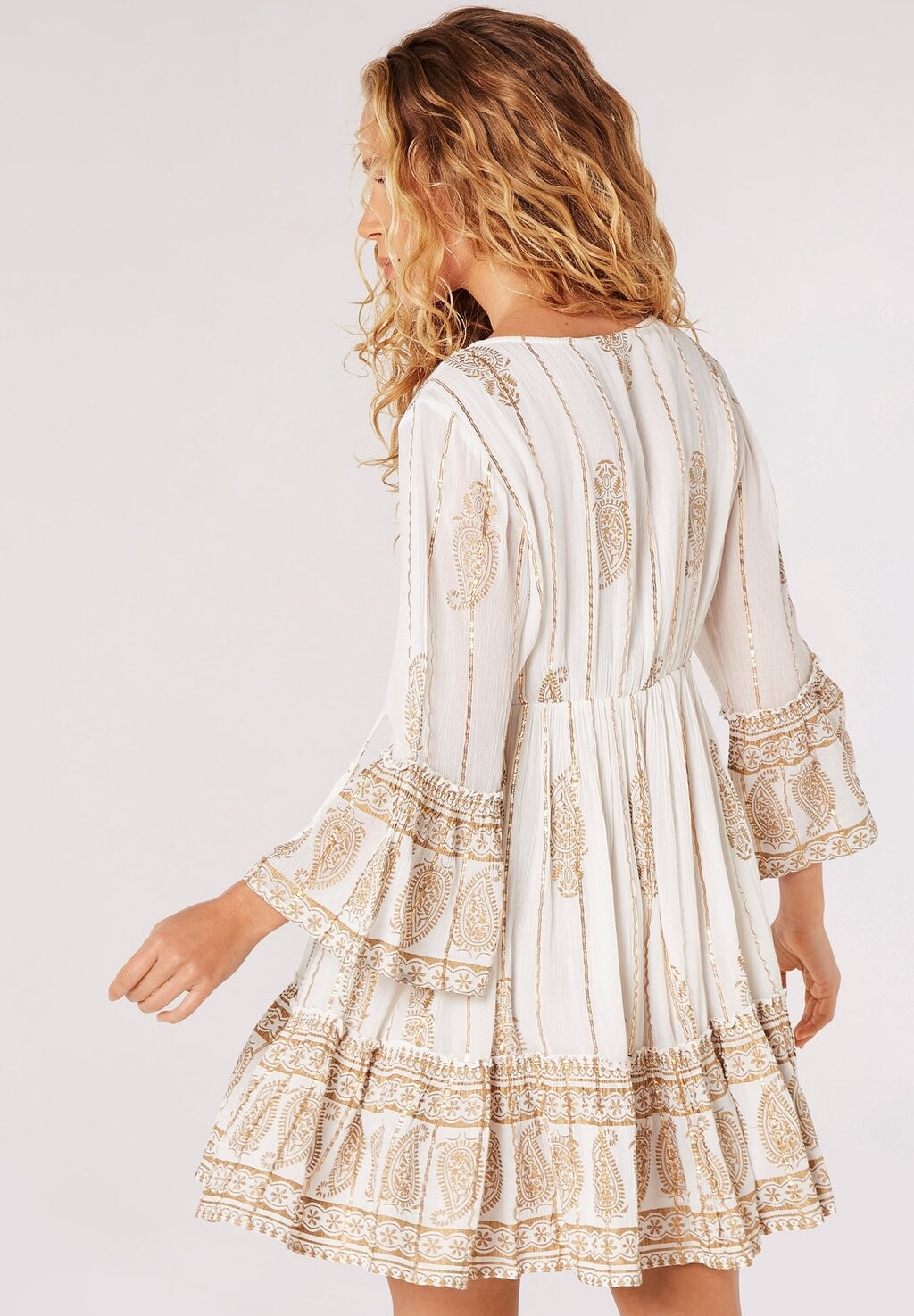 

Повседневное платье Bohemian Bell Sleeve Apricot, бежевыйовое