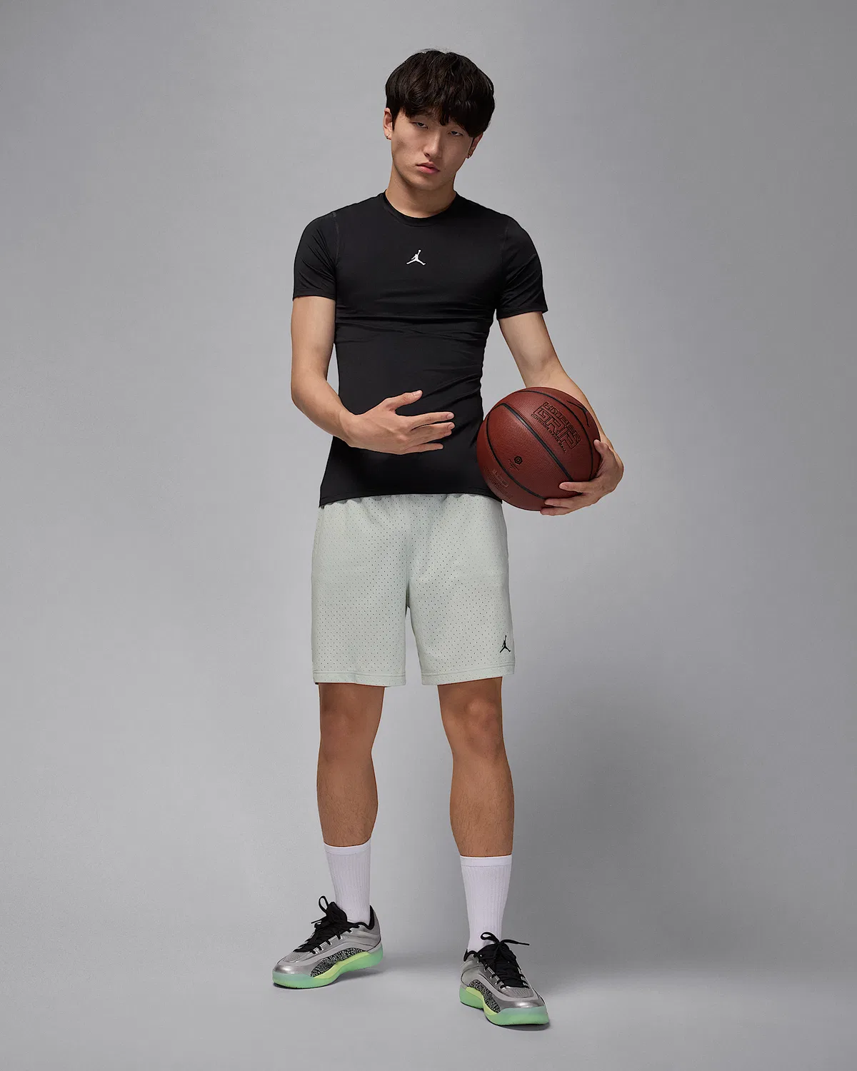 Мужская базовая футболка с коротким рукавом Dri-FIT Jordan Sport, Black/White — фото 4