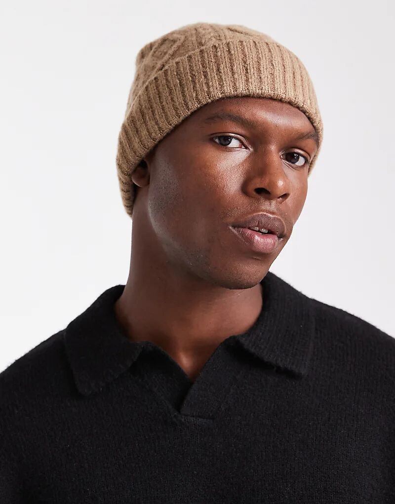 

Вязаная шапка-бини ASOS DESIGN нейтрального цвета