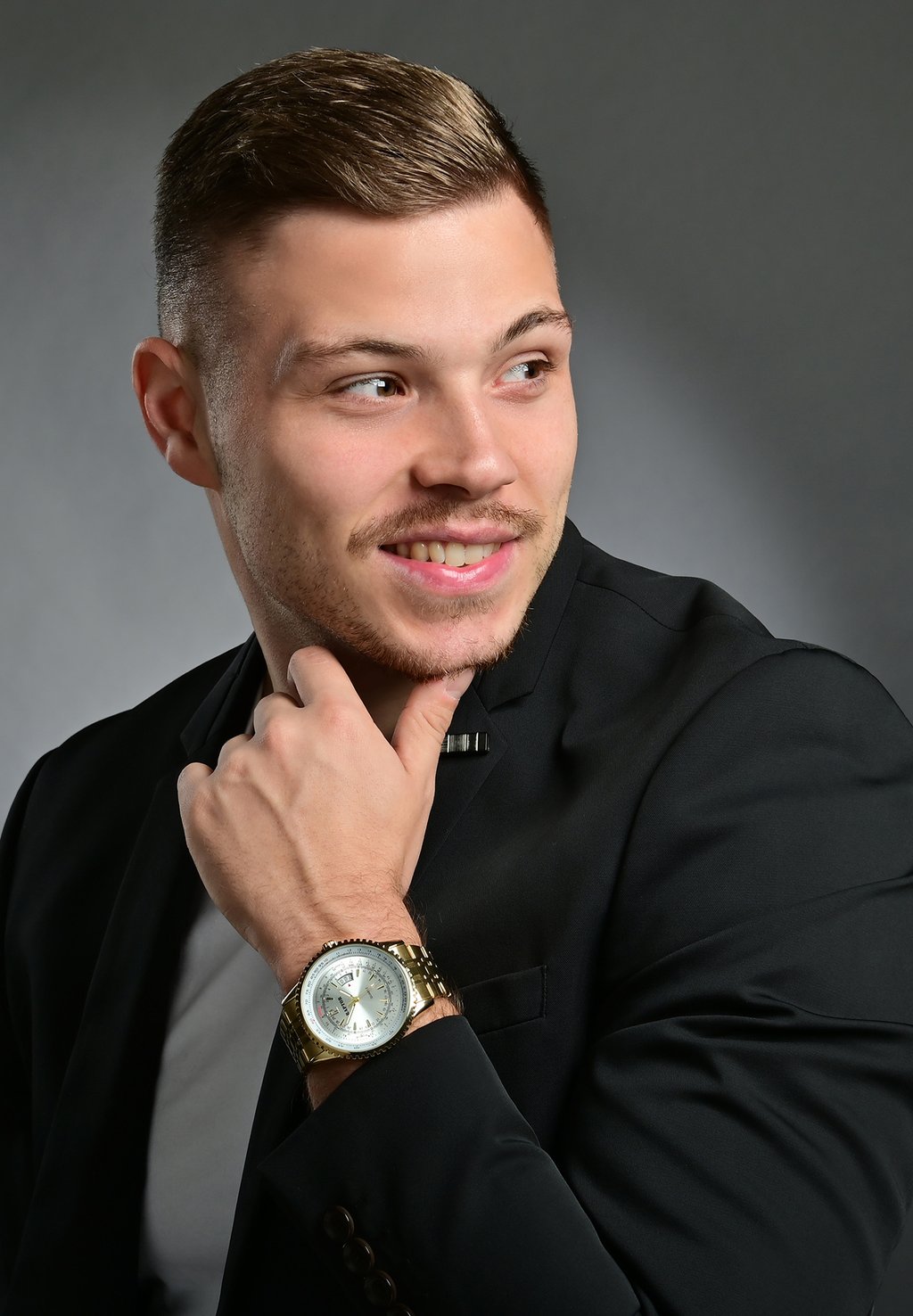

Часы RAPTOR, золотой