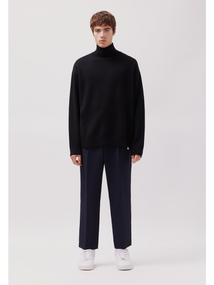 

Studio Seidensticker Объемный черный свитер