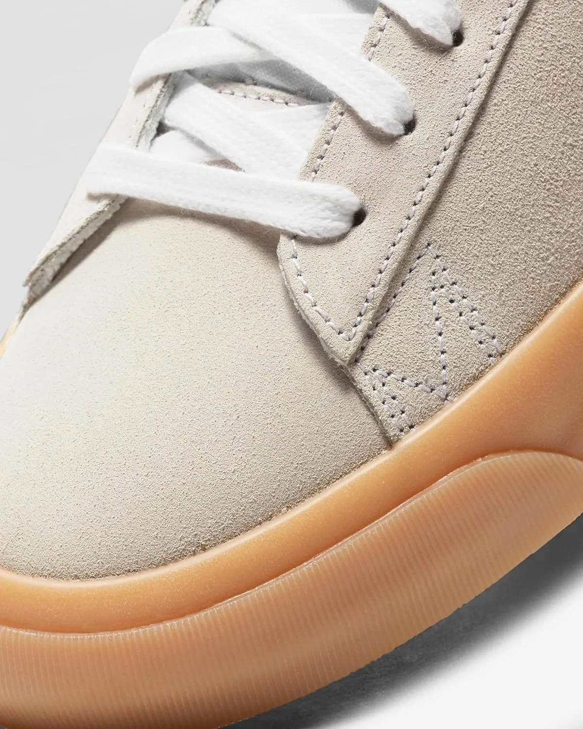 Кроссовки Nike SB Blazer Low PRO GT, цвет White/White/White/Black — фото 2