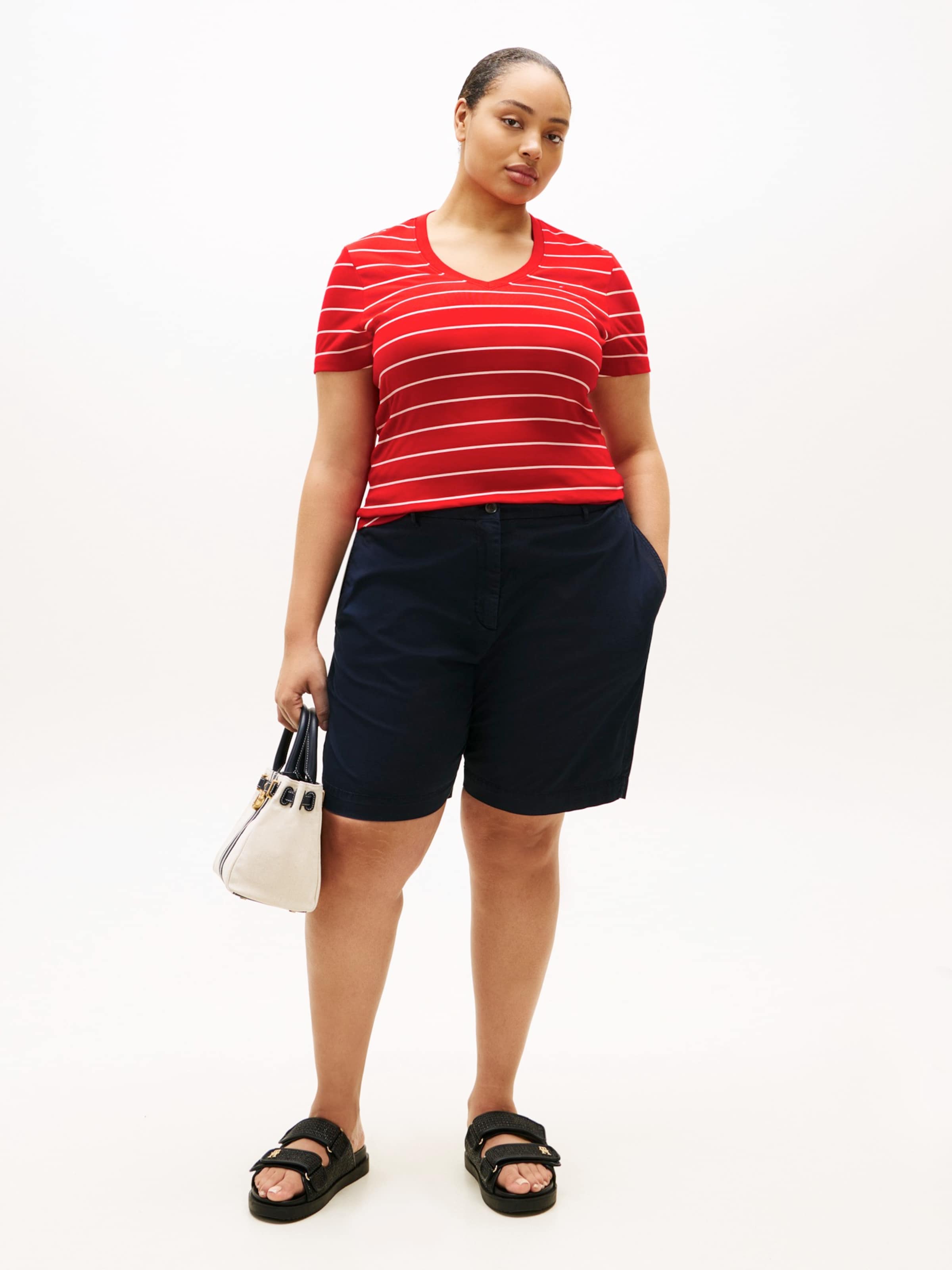 Tommy Hilfiger Curve Футболка 'CODY' в красном цвете — фото 4
