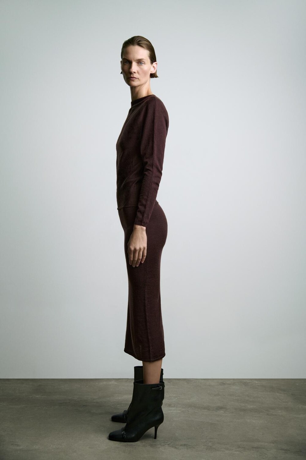 

Платье миди из 100% шерсти ZARA, коричневый