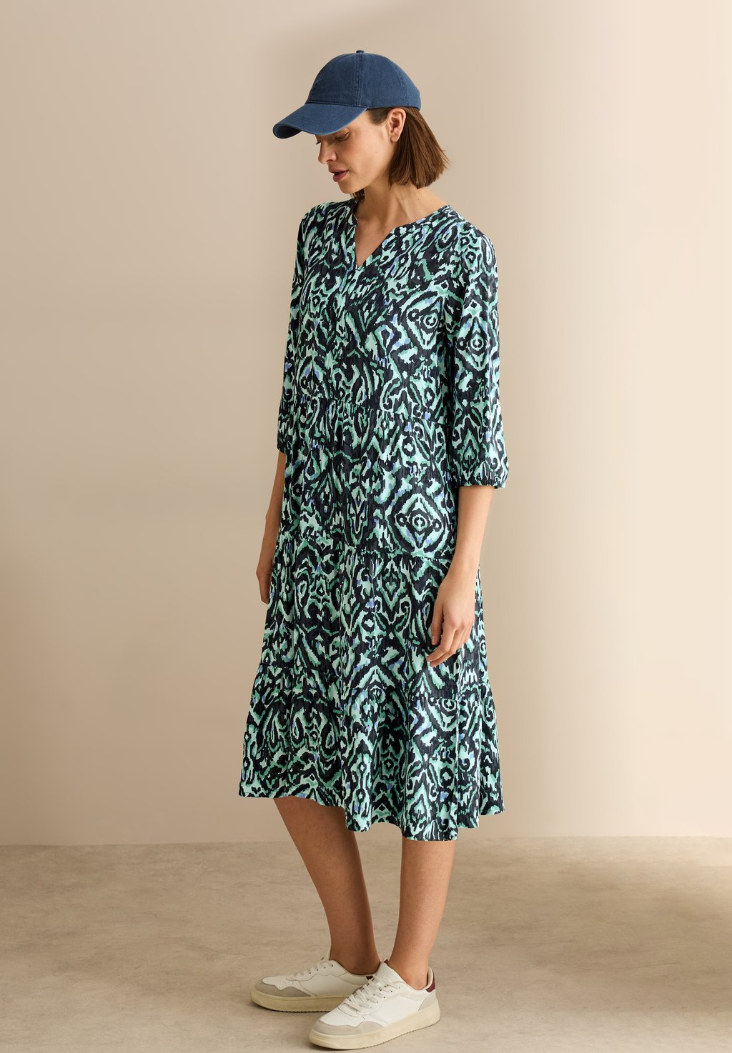 

Повседневное платье GEMUSTERTES VOLANT Cecil, темно-зеленый