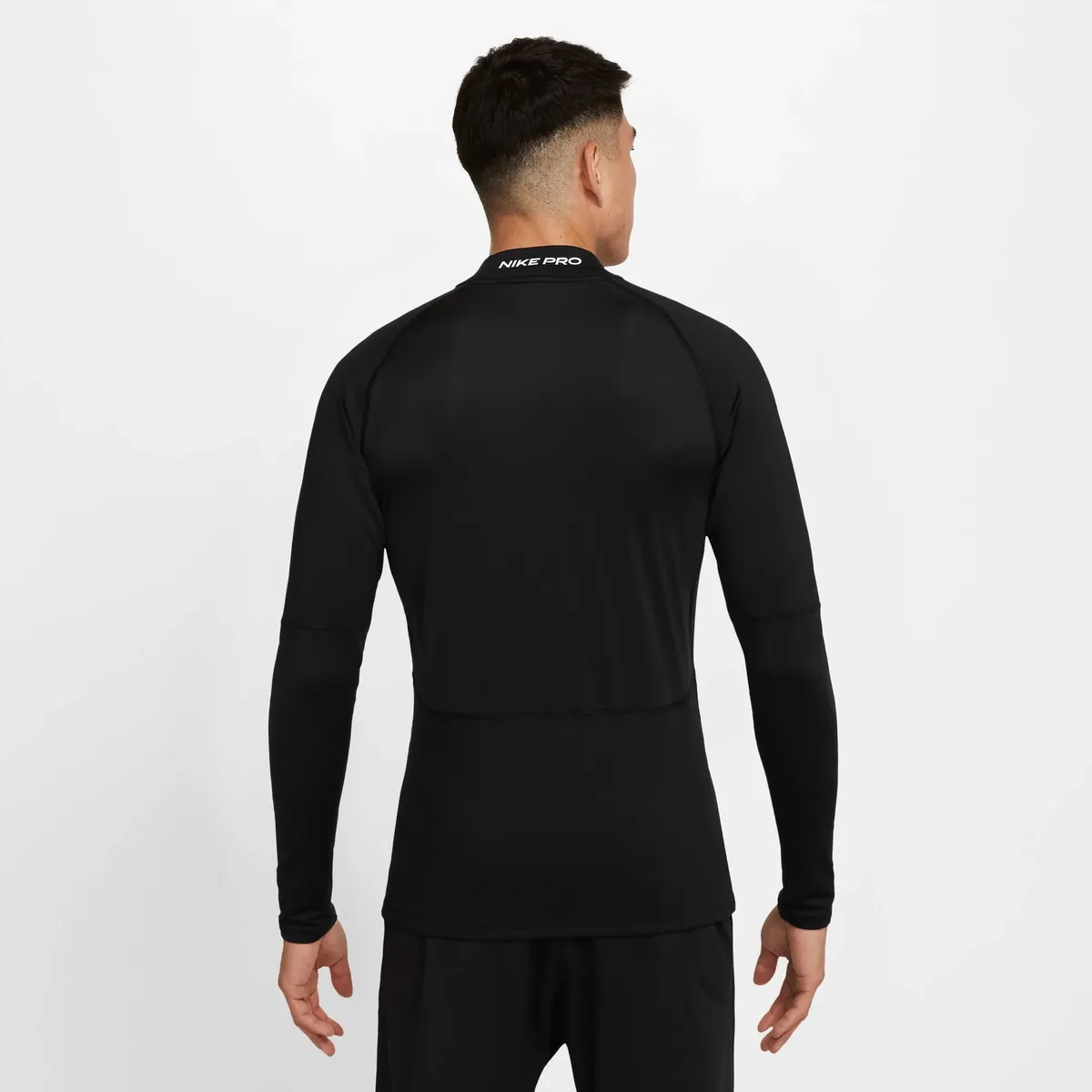 

Тренировочная рубашка Nike "PRO MEN'S LONG-SLEEVE MOCK-NECK TOP", белый