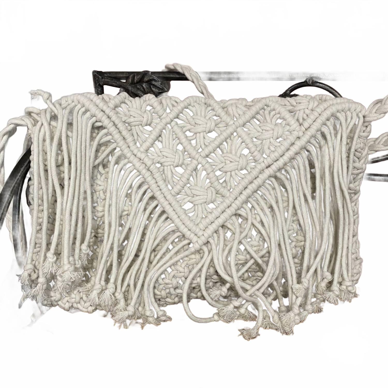 

Женская сумка клатч Vagabond Macrame в белом цвете Klutch