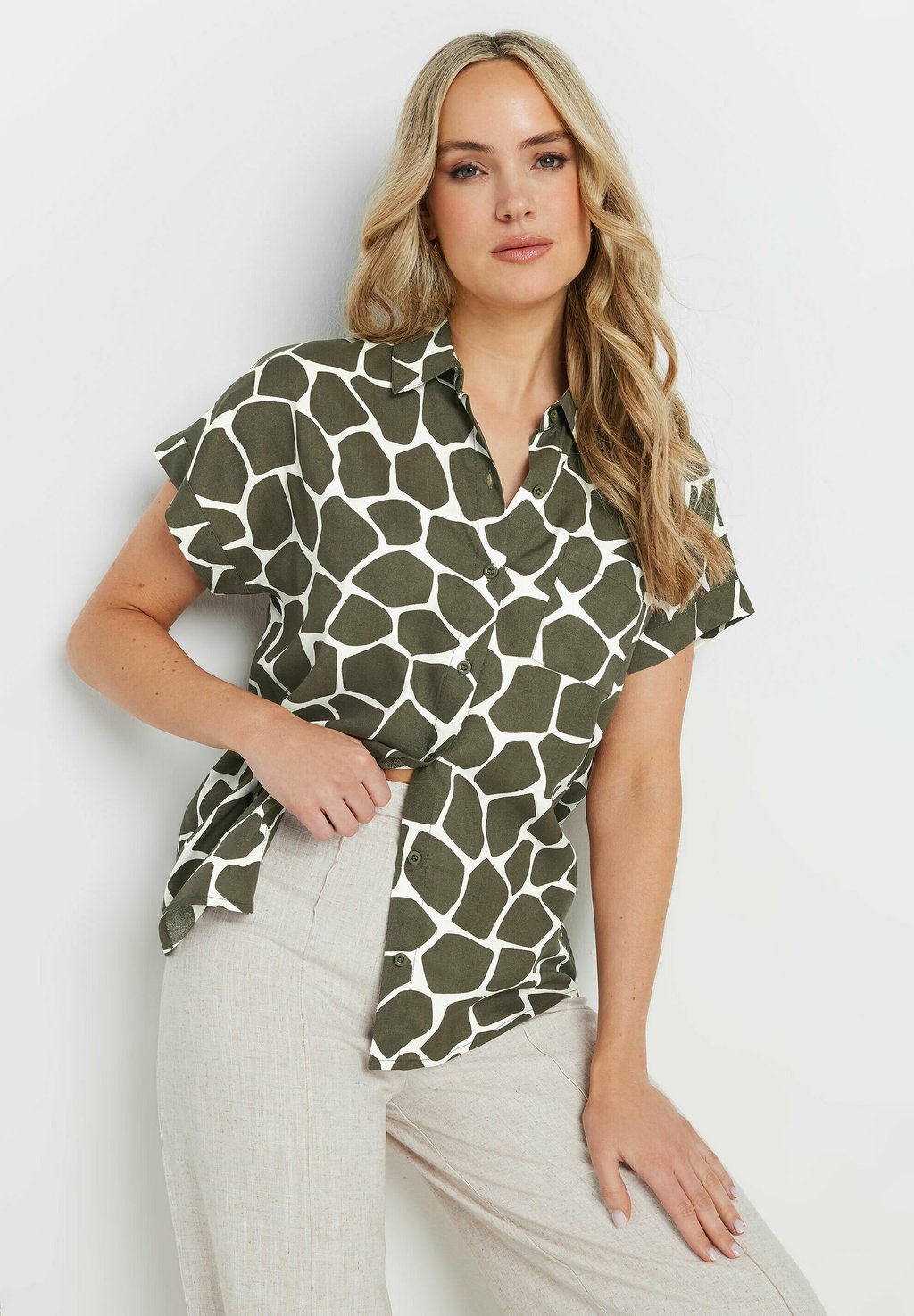 

Рубашка GIRAFFE PRINT Long Tall Sally, темно-зеленый