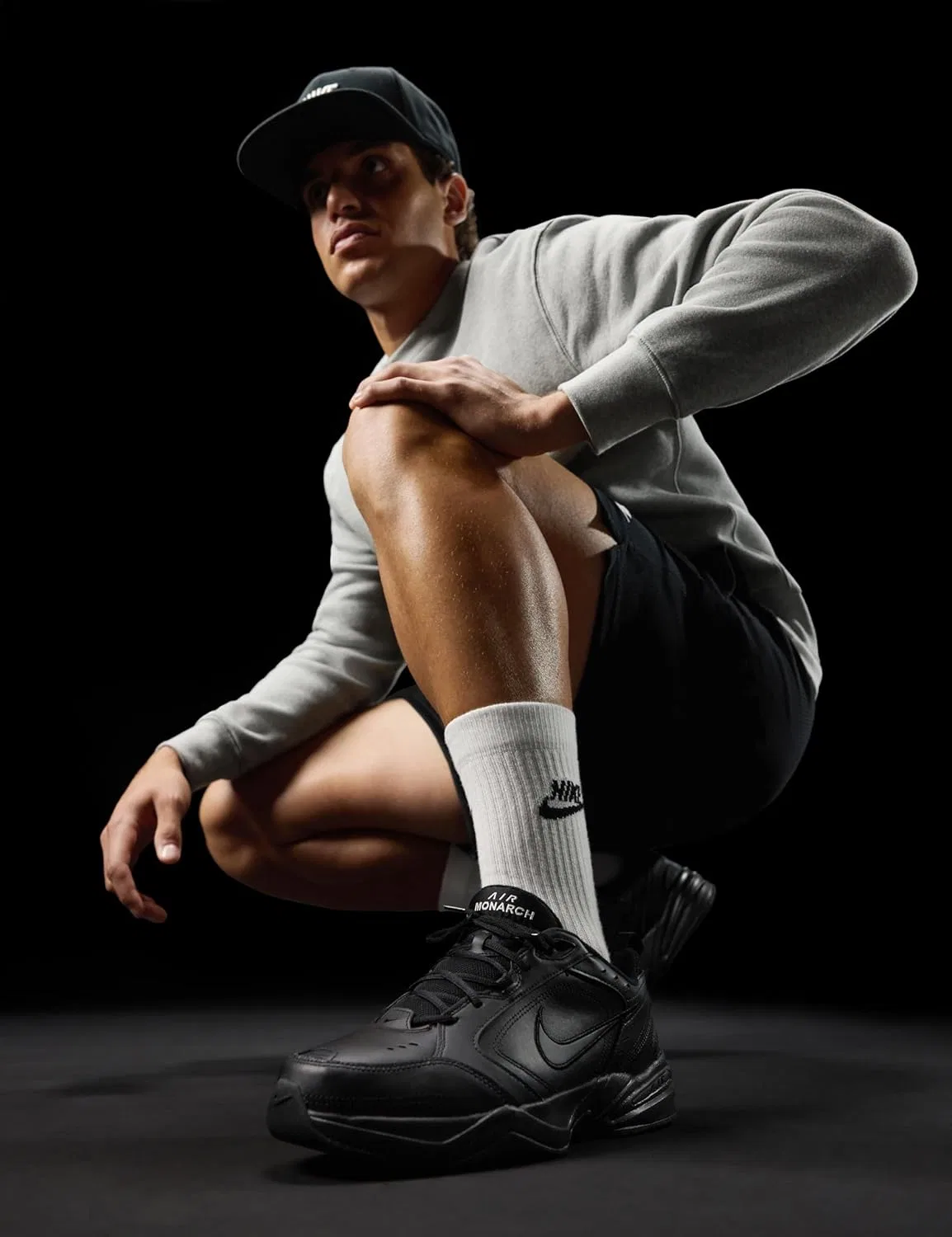 Кроссовки для тренировок Nike Air Monarch IV, черный — фото 2