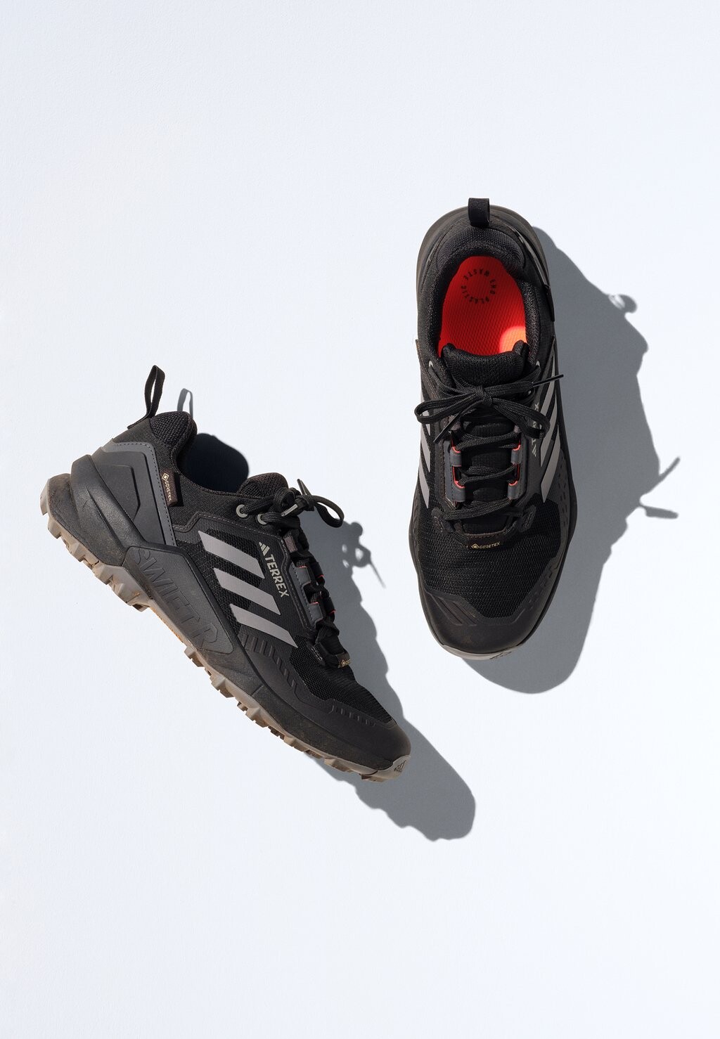 

Кроссовки Swift R3 Gore-Tex Adidas, цвет core black/grey three/solar red, Черный, Кроссовки Swift R3 Gore-Tex Adidas, цвет core black/grey three/solar red