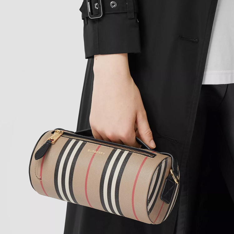 

Сумка Barrel от Burberry