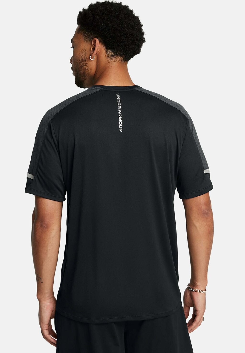 

Спортивная футболка SHORT-SLEEVES UTILITY Under Armour, черный