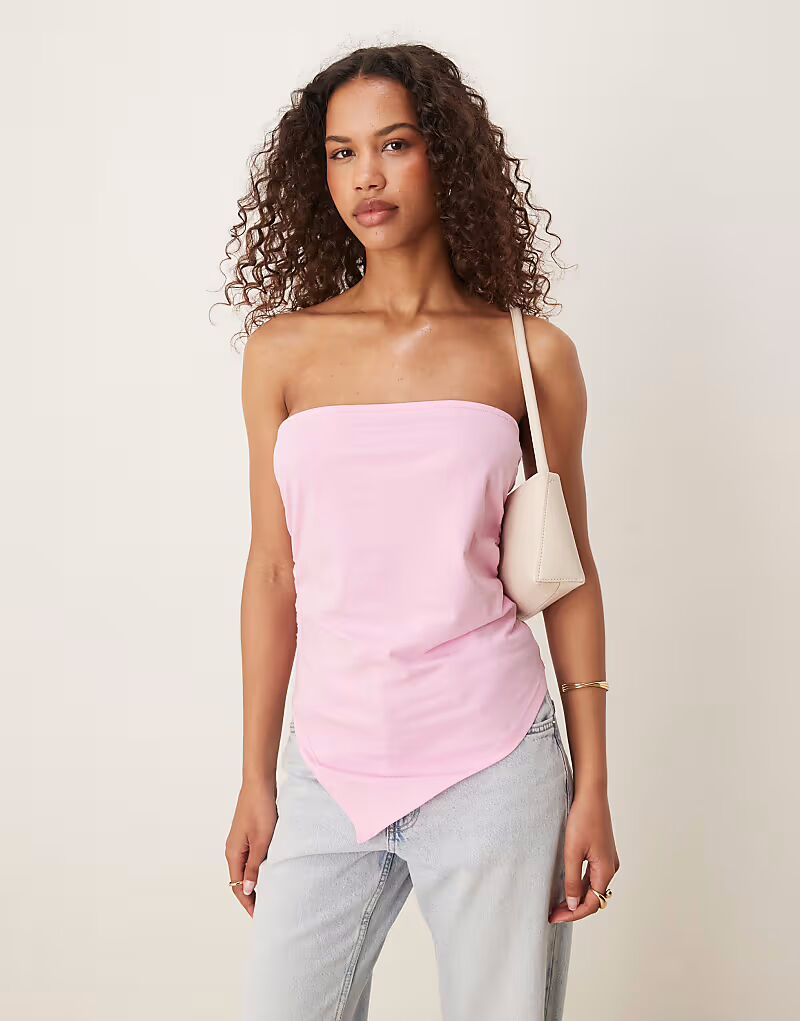 

ASOS DESIGN асимметричное бандо со сборками розового цвета