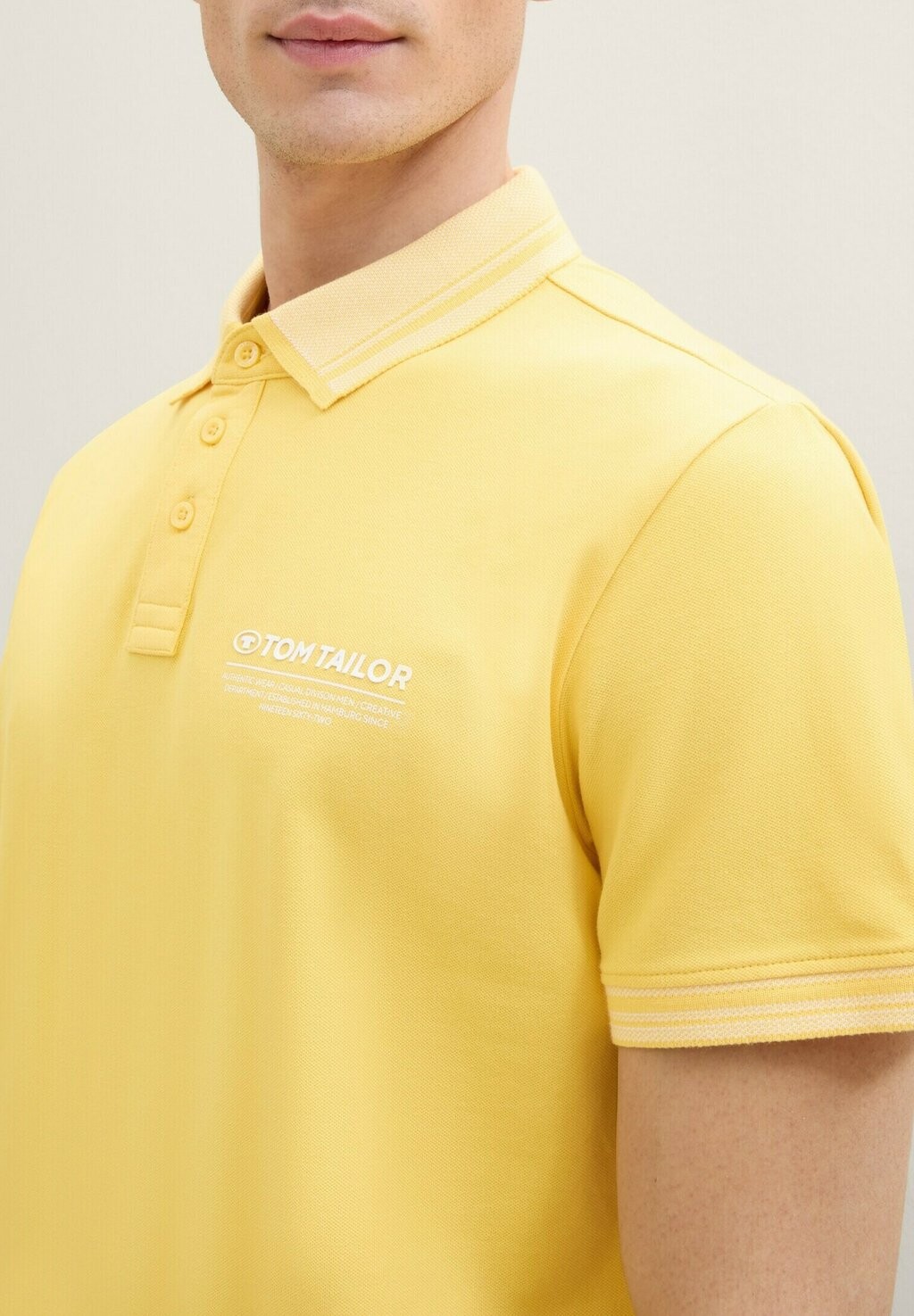

Рубашка поло MIT LOGO TOM TAILOR, желтый
