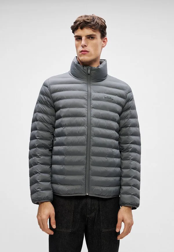 Пуховая куртка с канавками для межсезонья Calvin Klein, Endless Gray — фото 3