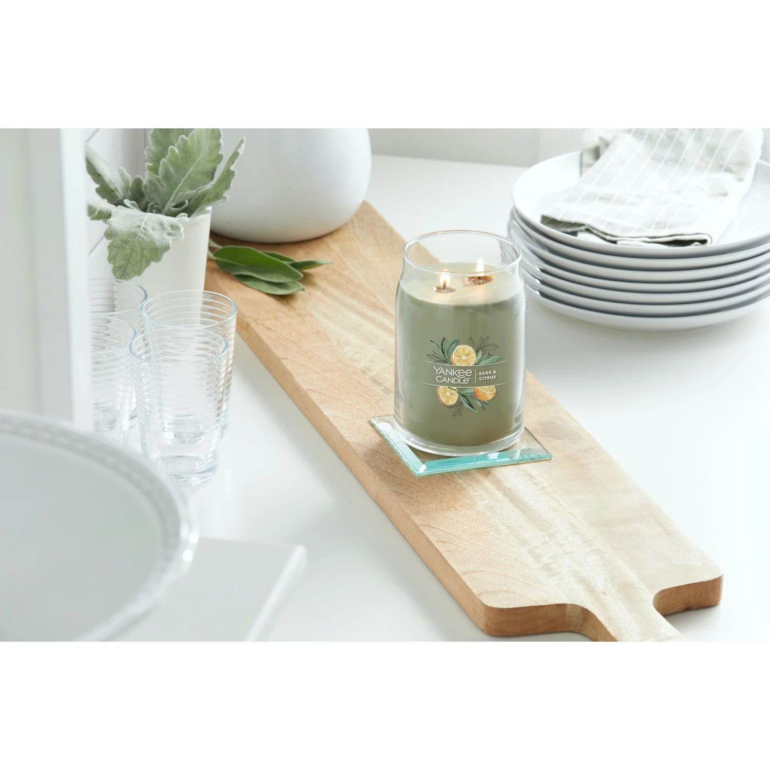 

Yankee Candle Sage & Citrus, 20 унций. Фирменная большая банка для свечей