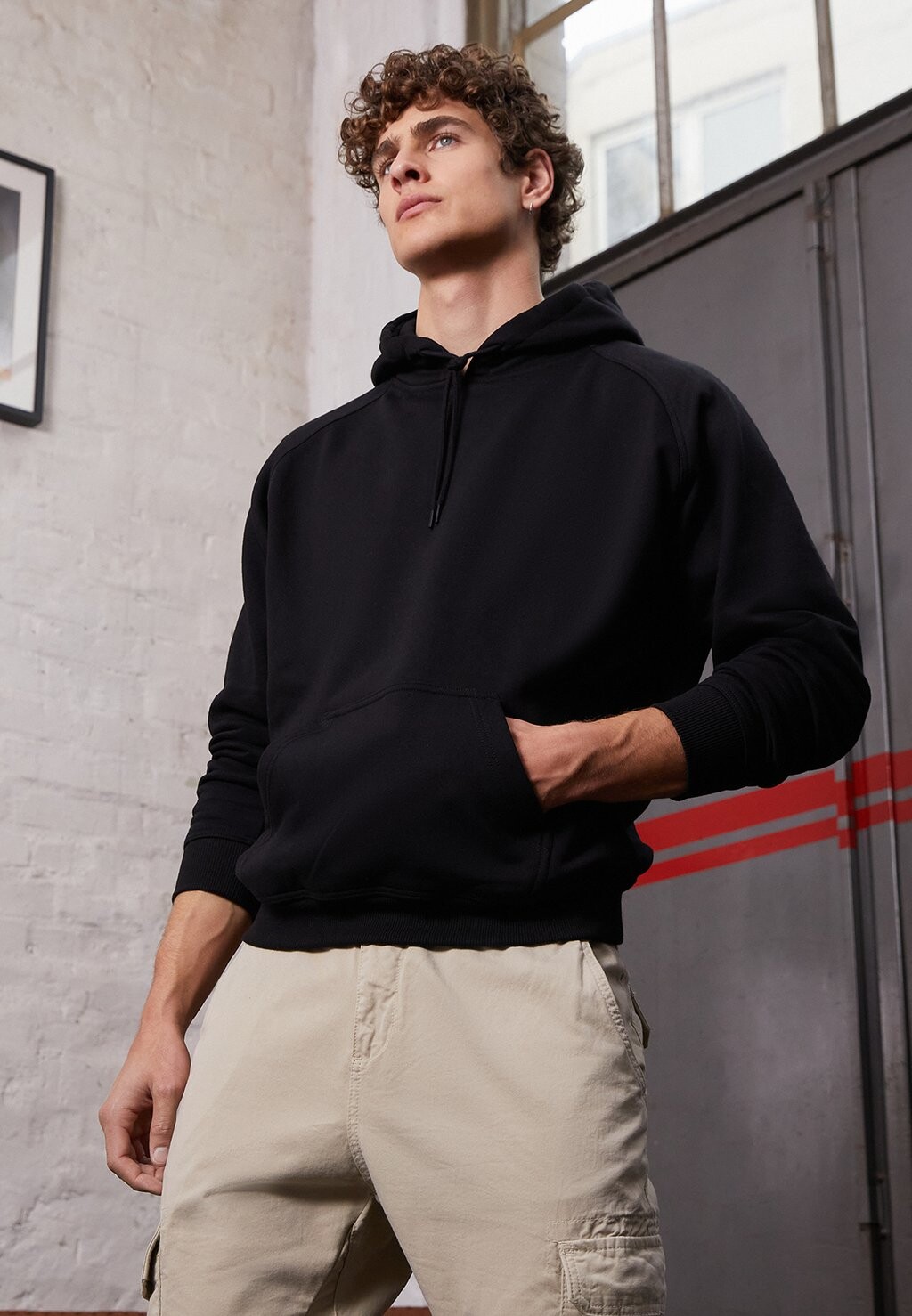 

Толстовка с капюшоном BLANK HOODY Urban Classics, черный