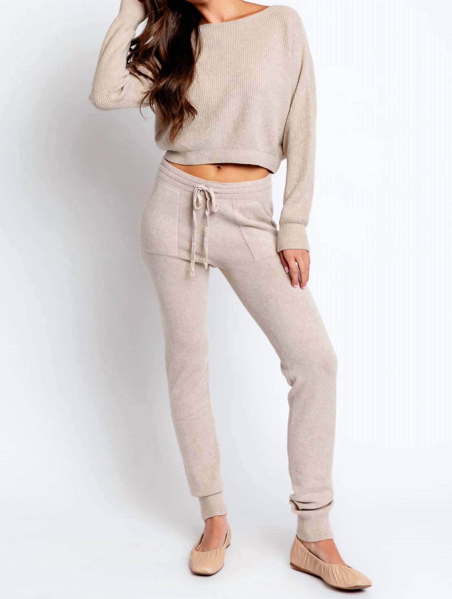 

Вязаные брюки на шнурке в бежевом цвете Milio Milano