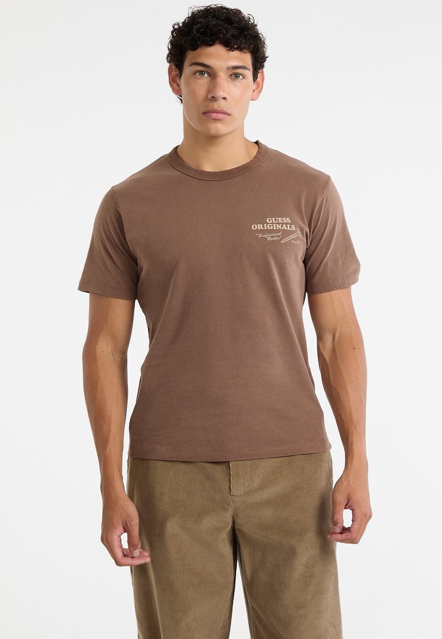

Футболка Guess Print T-shirt, Braun/Brown, Коричневый, Футболка Guess Print T-shirt, Braun/Brown