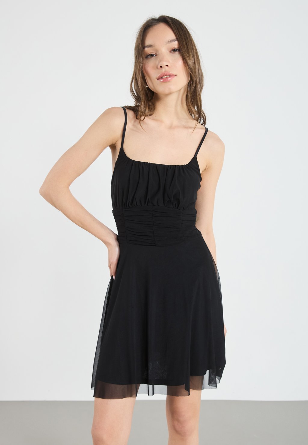 

Коктейльное/вечернее платье Even&Odd by Zalando, черный