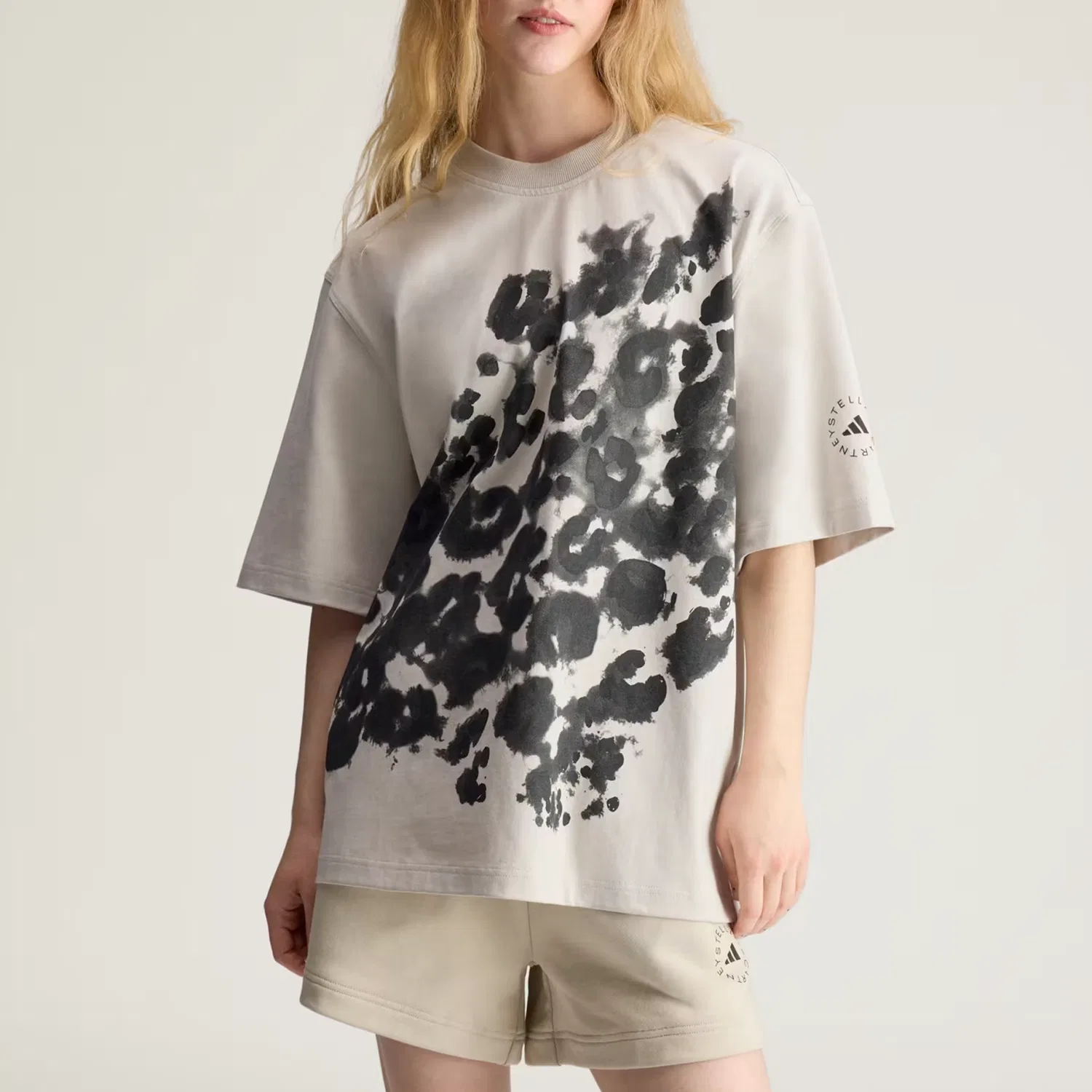 Футболка x Stella McCartney Regular T Shirt женская Adidas, Beige — фото 3