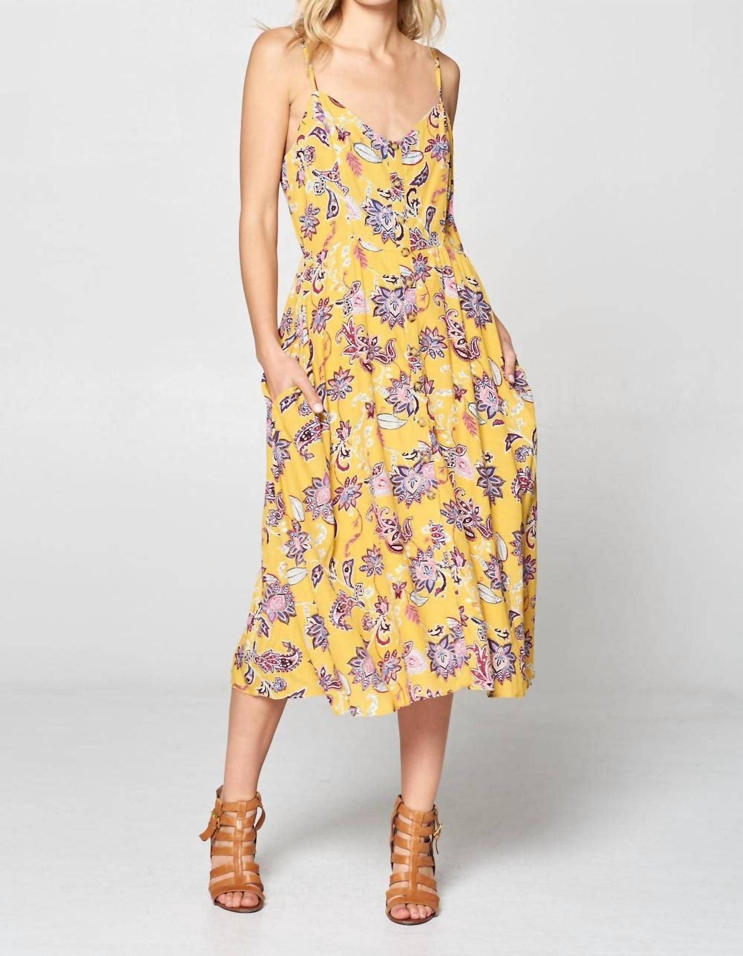 

Бохо платье с пуговицами в желтом цвете с узором пейсли Reneec.