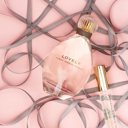 Женская парфюмерная вода Lovely by Sarah Jessica Parker Eau de Parfum Spray 80ml — фото 3