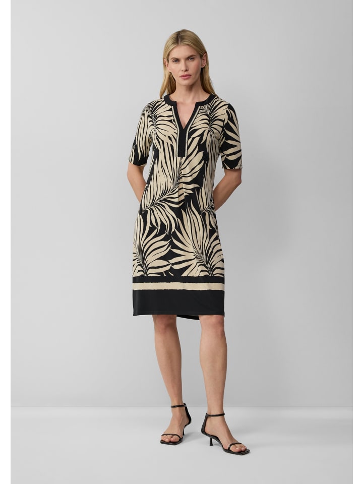 

Короткое платье s.Oliver BLACK LABEL, черный