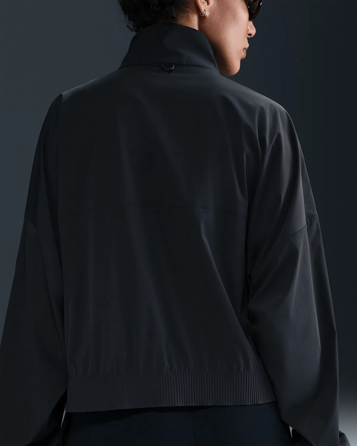 Женская куртка Nike 24.7 PerfectStretch Dri-FIT Oversized Full-Zip, Black/Dark Smoke Grey — фото 2