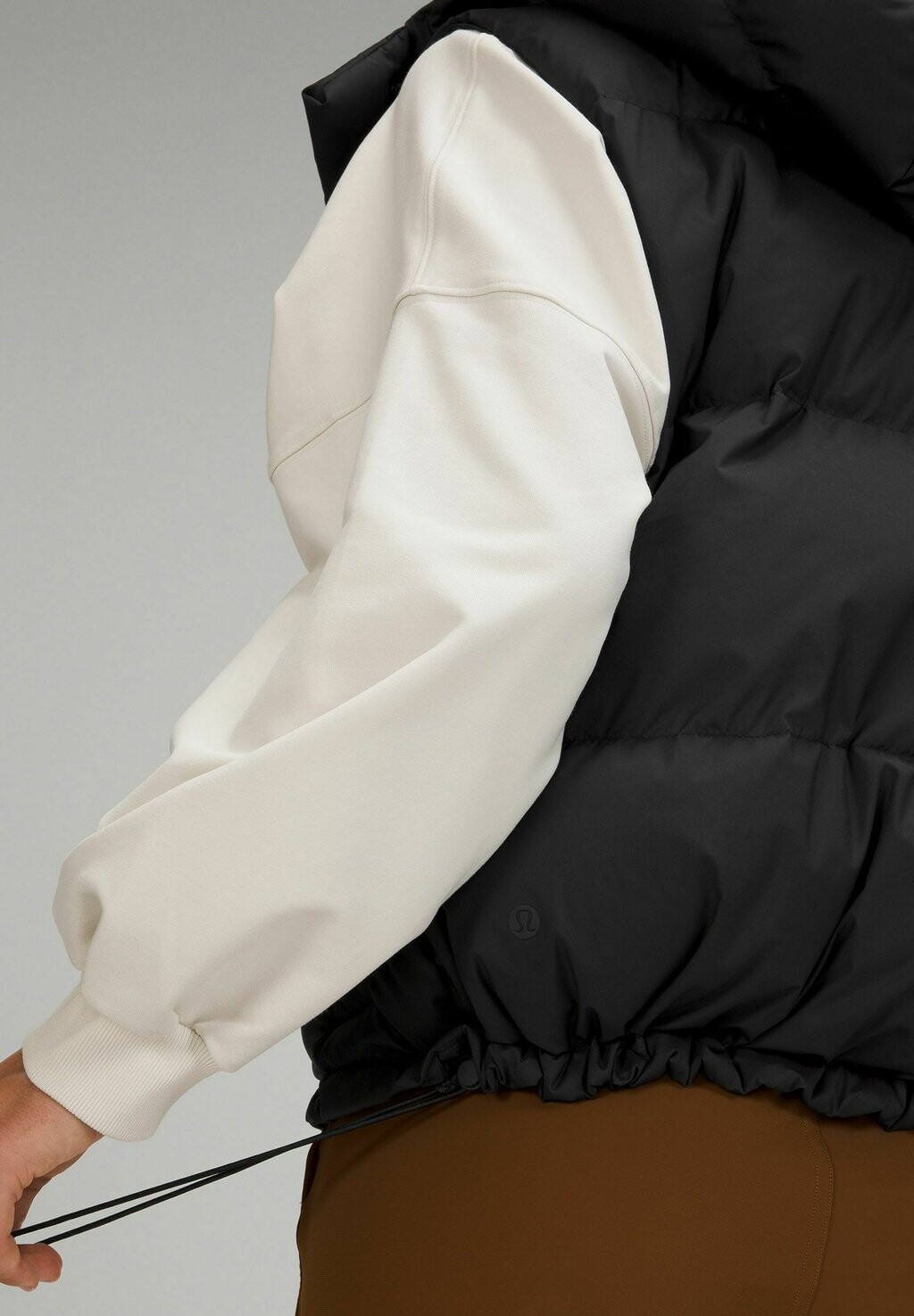

Жилет WUNDER PUFF CROPPED VEST lululemon, черный
