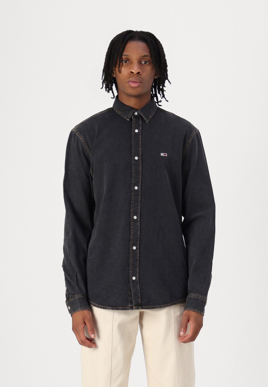

Рубашка FIT SHIRT WASHED Tommy Jeans, черный деним