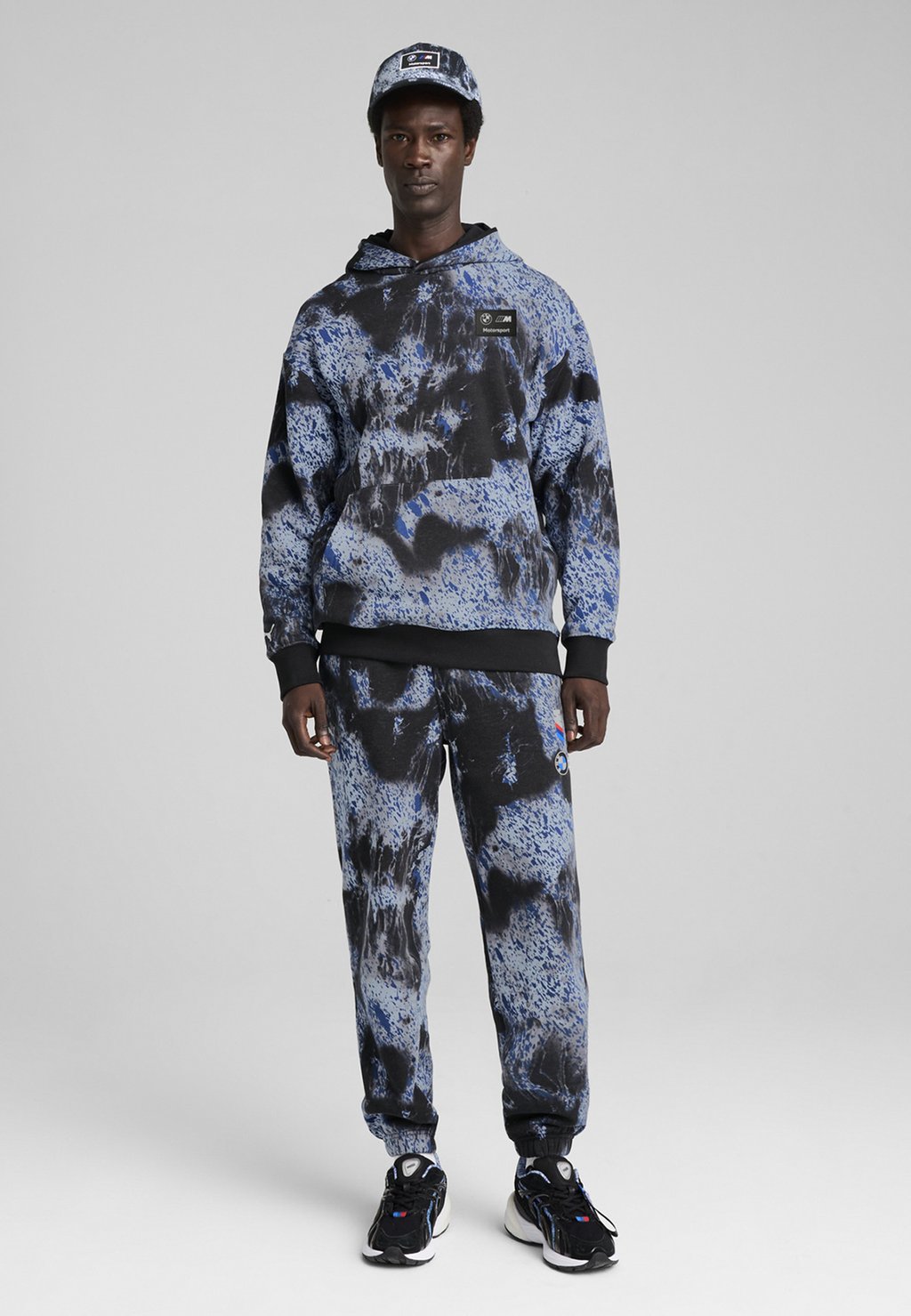 

Толстовка Hoodie Puma, черный