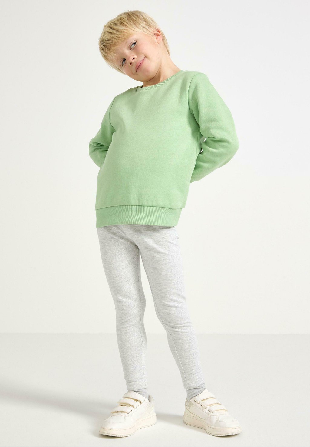 

Леггинсы WITH BRUSHED INSIDE Lindex, светло-серый