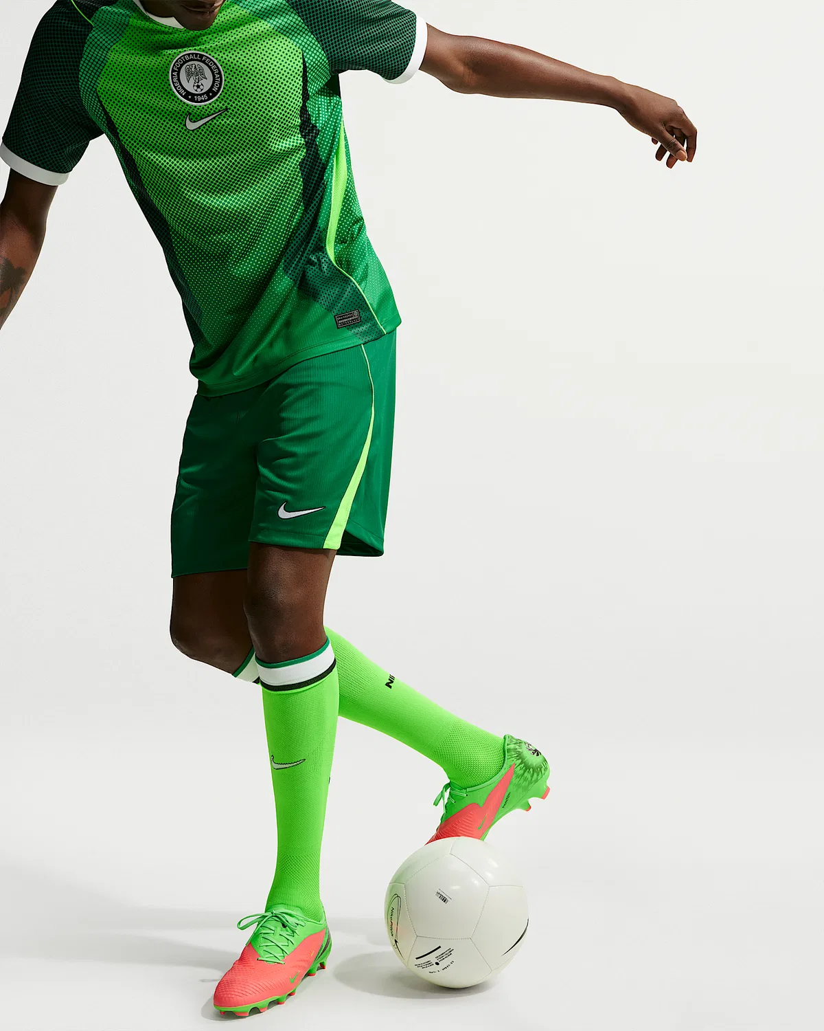 Мужские шорты Nike Dri-FIT Soccer Replica Nigeria 2026 Stadium Home, Pine Green/Electric Green/White — фото 4