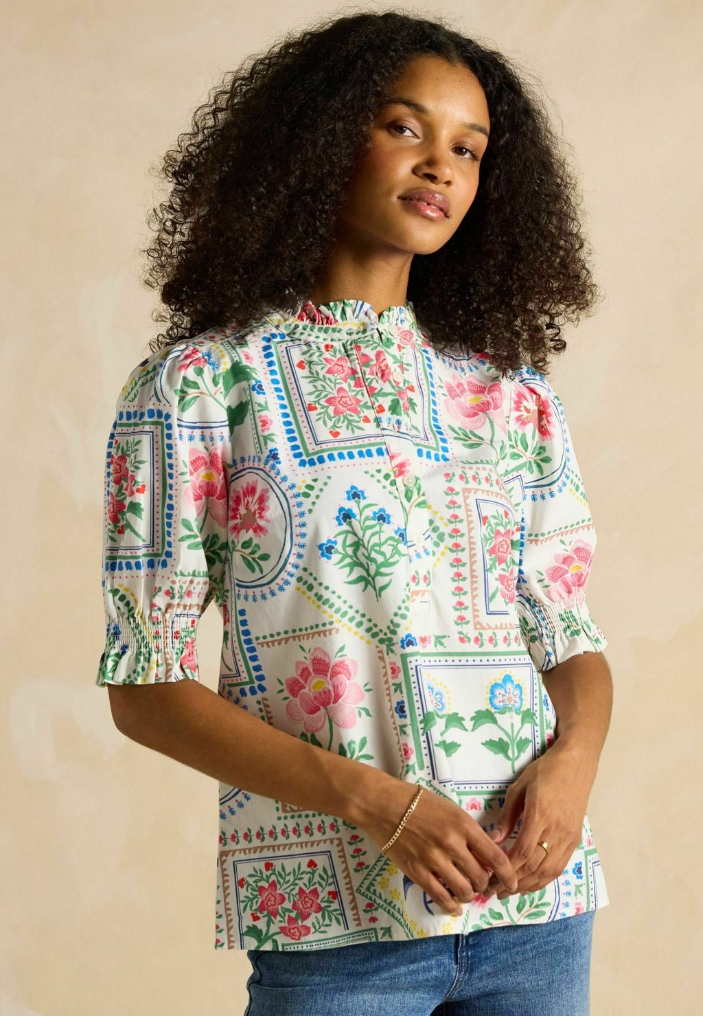 

Блуза REGULAR FIT-ELLE FRILL NECK Tom Joule, молочный