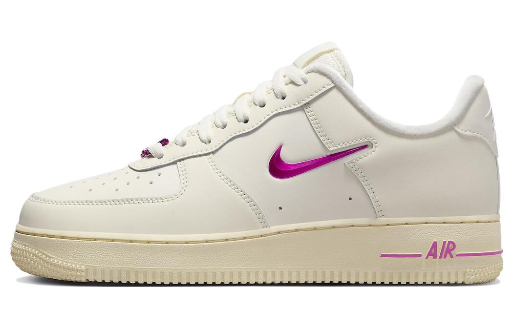 

Женские кроссовки для скейтбординга Nike Air Force 1, Белый