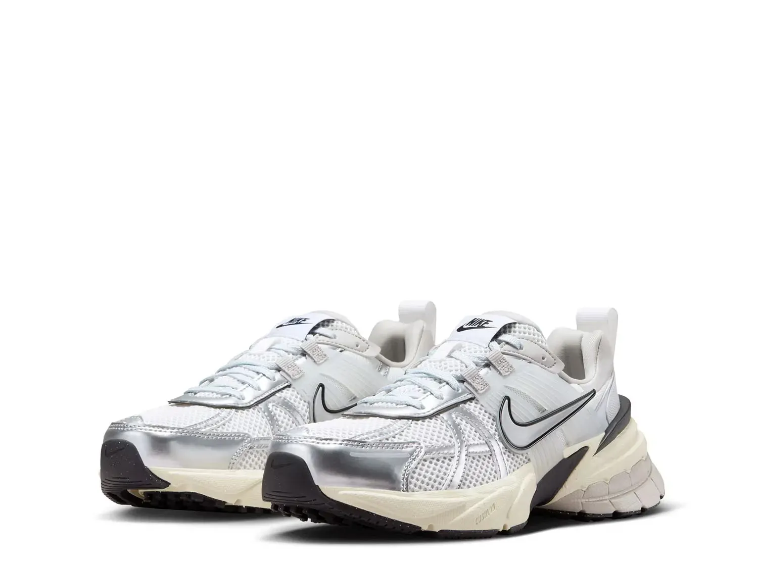 Кроссовки V2K Run - женские Nike, Grey/White — фото 3