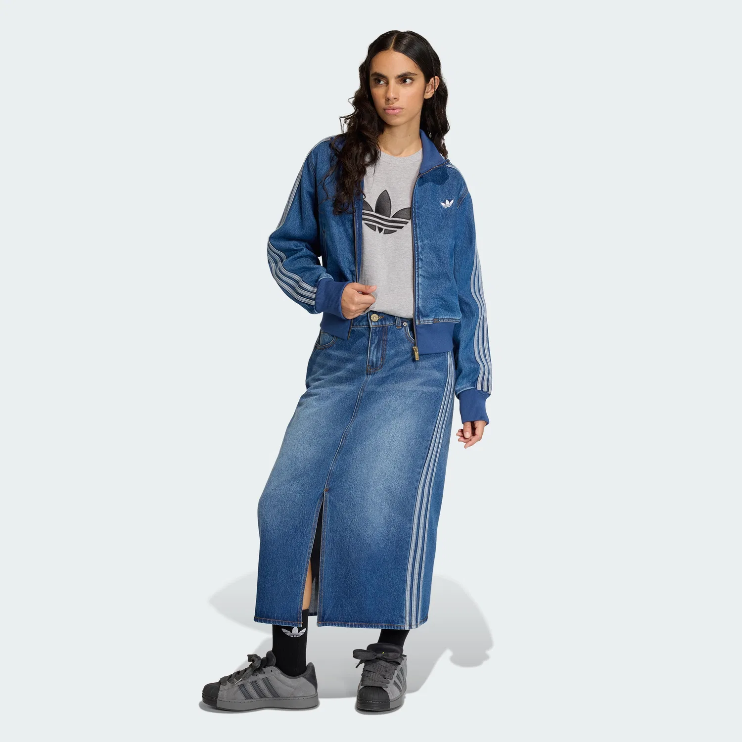 Женская джинсовая юбка-карандаш с 3 полосками синяя от Adidas — фото 3