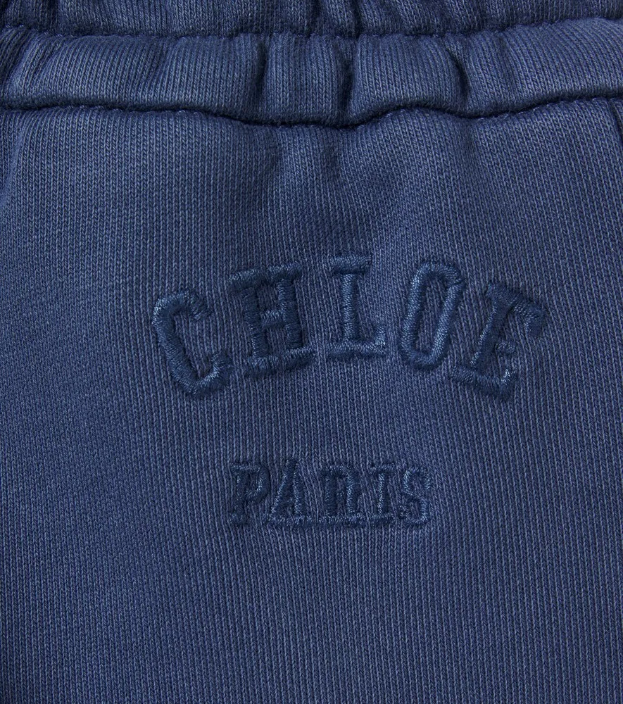 Хлопковые флисовые шорты с логотипом Chloé Kids, синий — фото 4