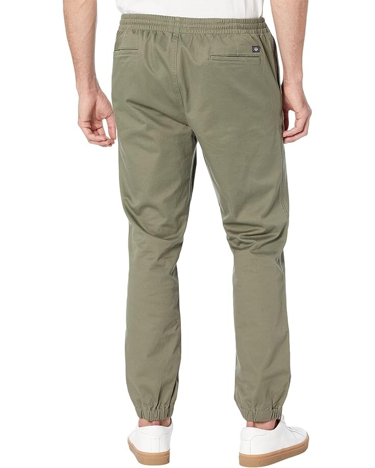 

Брюки Dockers Tapered Fit Ultimate Jogger Pants, цвет Camo Green