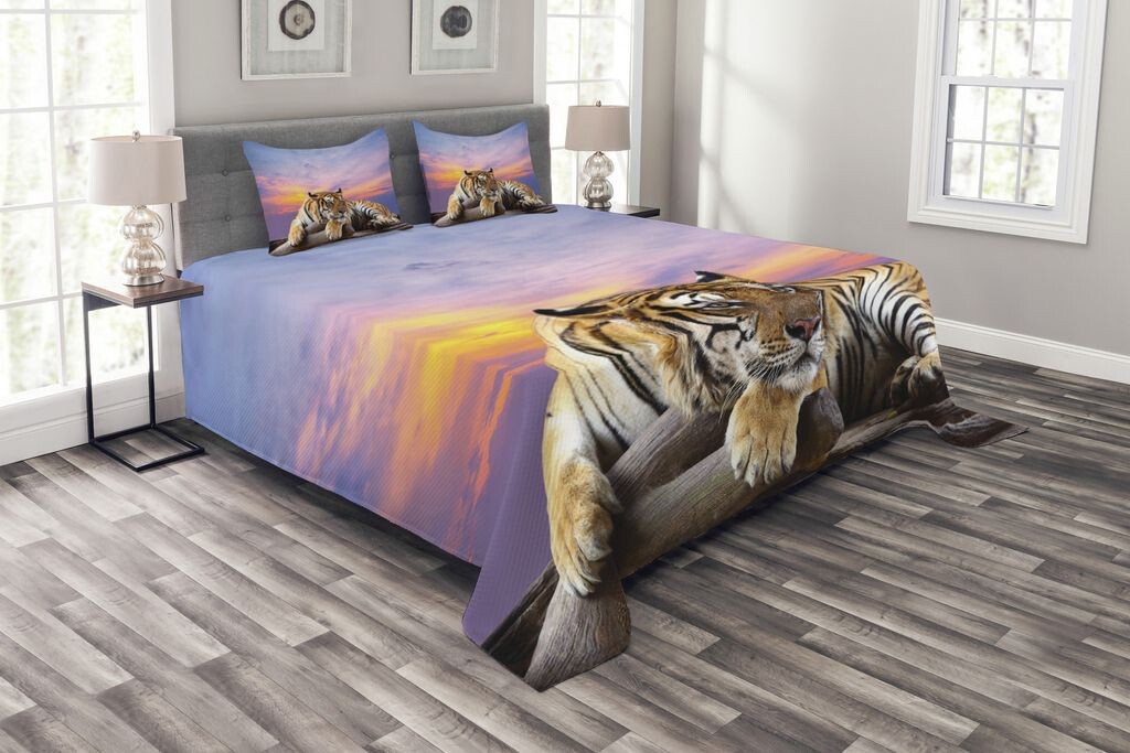 

Комплект покрывала ABAKUHAUS Safari, Tiger Colorful Sunset, комплект с моющимися наволочками, для односпальных кроватей 220 x 220 см, лавандово-горчичный