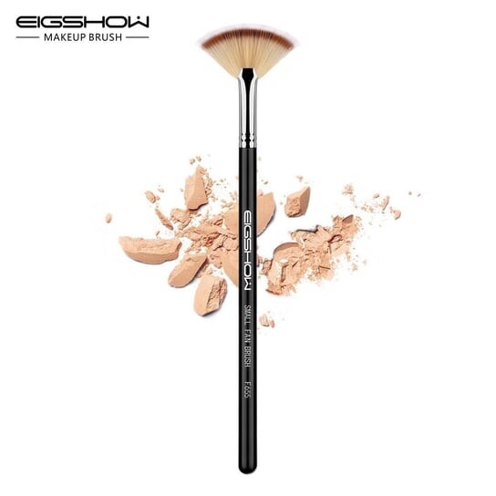 Маленькая веерная кисть Eigshow Beauty F655 — фото 2