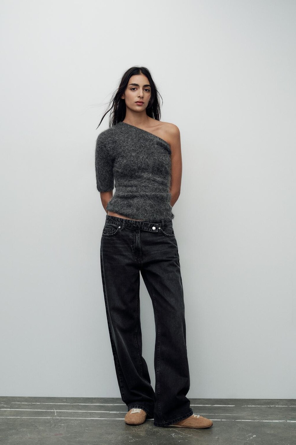

Асимметричный топ из альпаки ZARA, серый