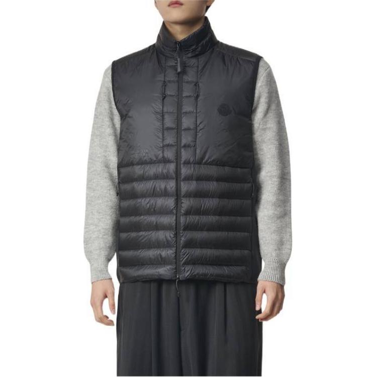

Moncler Мужской жилет черный, Black