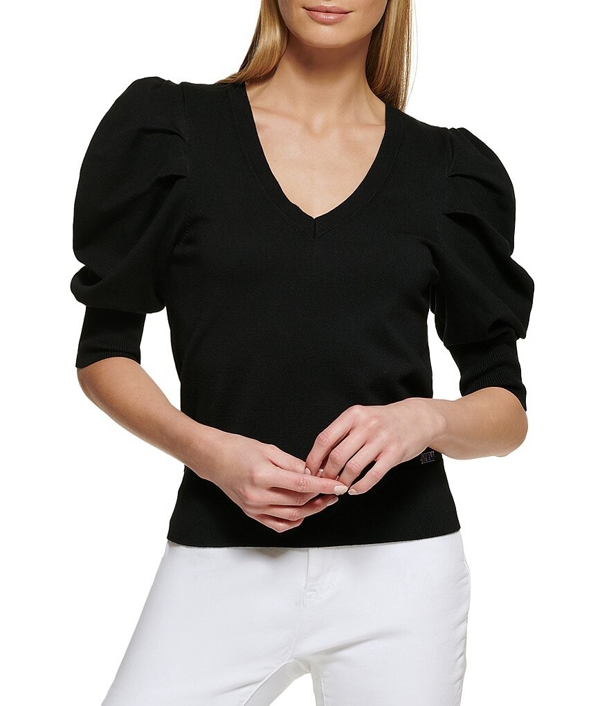 

DKNY Короткий плиссированный вязаный топ с объемными рукавами до локтя и V-образным вырезом, черный