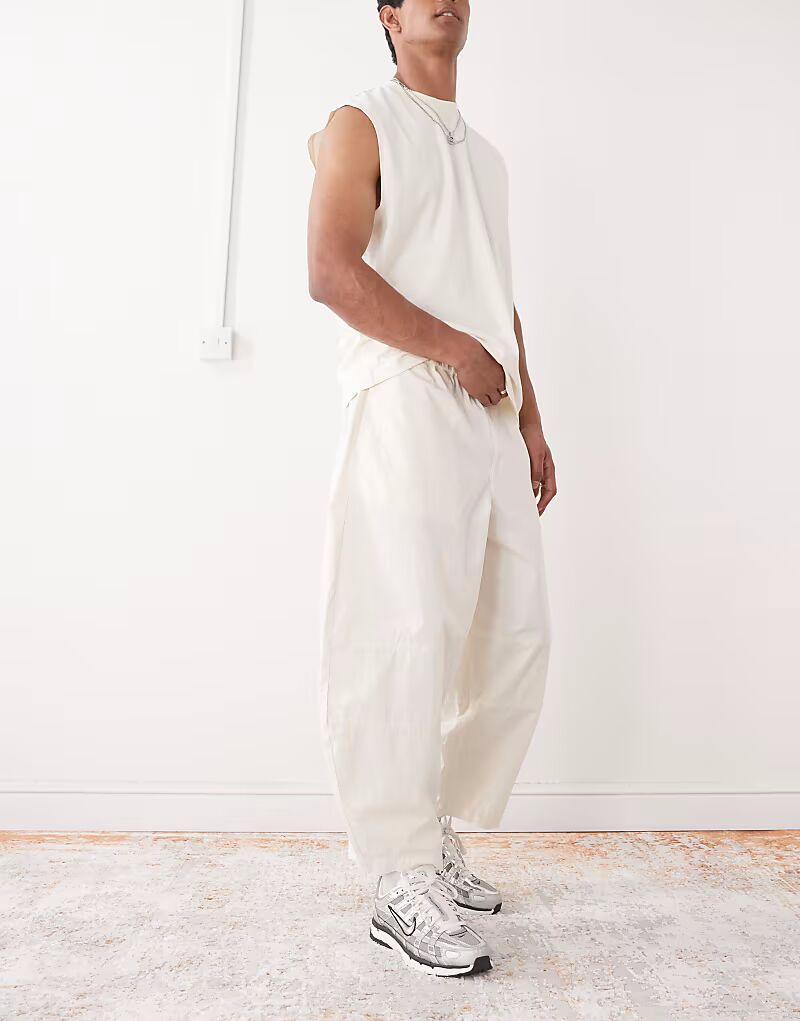 

Мешковатые брюки-карго Reclaimed Vintage цвета экрю