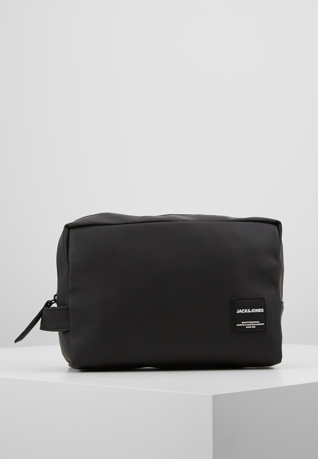 

Косметичка Jack & Jones, черный